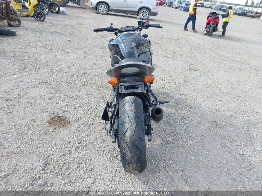 2023 SUZUKI GSX-S MOTO 4