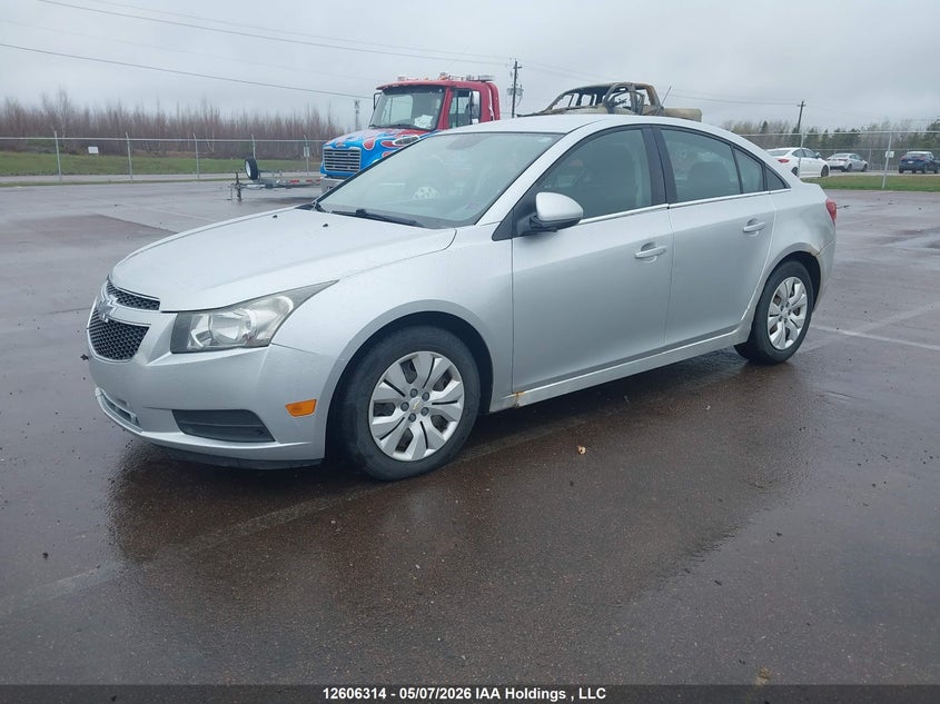 Vin: 1g1pc5sb3e7172760, lot: 3004202, chevrolet cruze 1lt 20142
