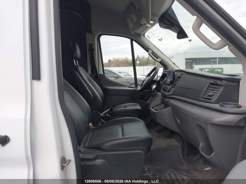 1FTBR2C84PKA19175 2023 Ford Transit 3.5 T-250 white