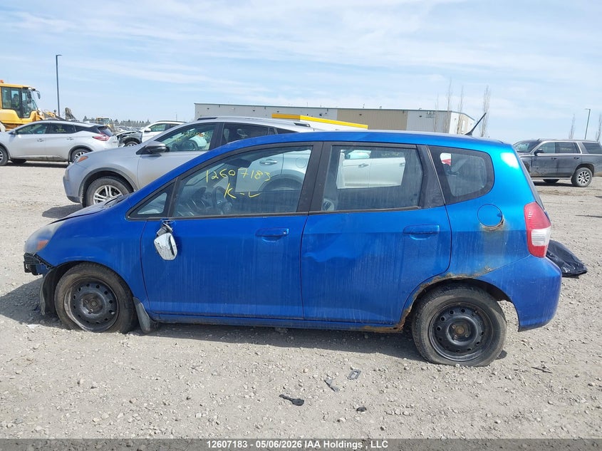 2008 Honda Fit Dx/Lx VIN: JHMGD38408S807225 Lot: 12607183