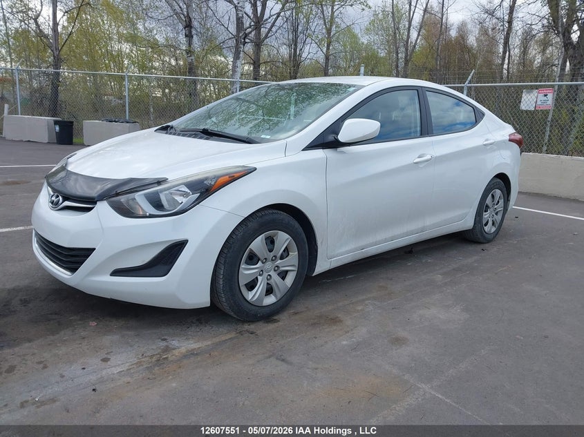 2016 Hyundai Elantra, Right Side, IAAI, VIN 5NPDH4AE5GH725330 — photo 2