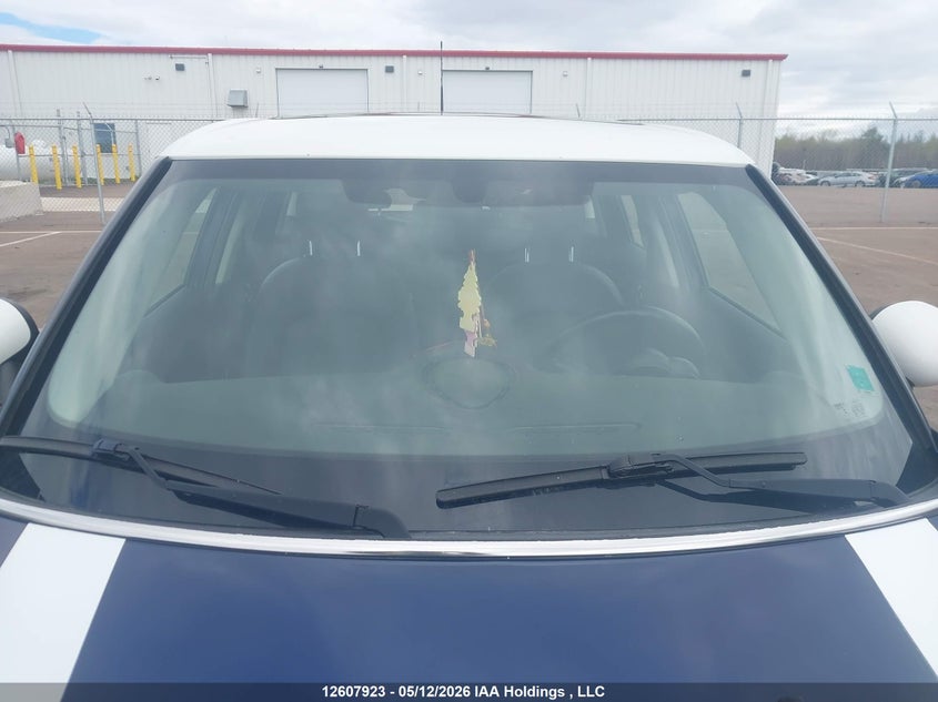 2015 Mini 5 Door Cooper VIN: WMWXS5C54FT828506 Lot: 12607923