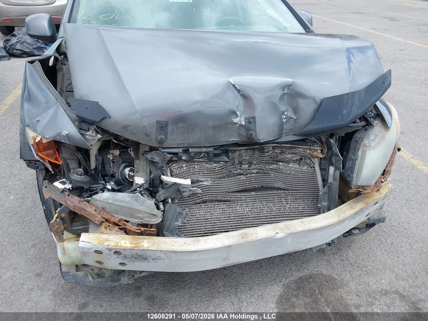 2HGFB2F47CH105548 2012 Honda Civic 1.8 grey