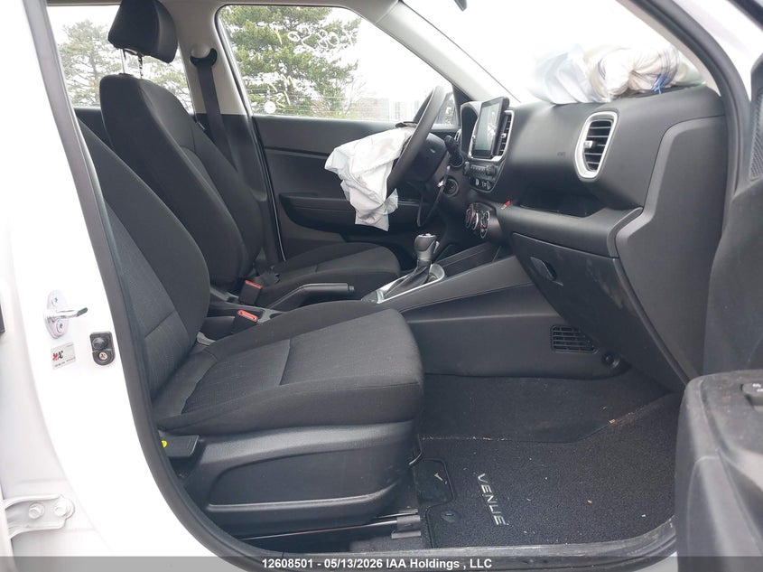 2025 Hyundai Venue Essential W/Two-Tone VIN: KMHRB8A37SU387176 Lot: 12608501