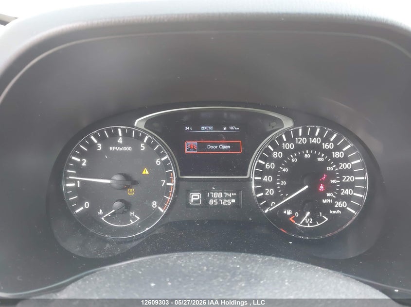 2015 Nissan Pathfinder Platinum/S/Sl/Sv VIN: 5N1AR2MM1FC702270 Lot: 12609303