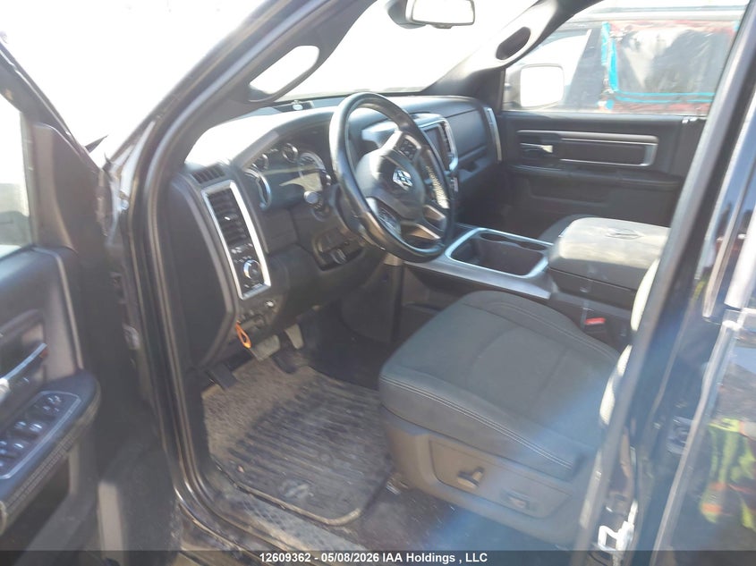 2021 Ram 1500 5.7 Ram Classic Slt black Lot 111012609362 Vin 1C6RR7LT2MS588917