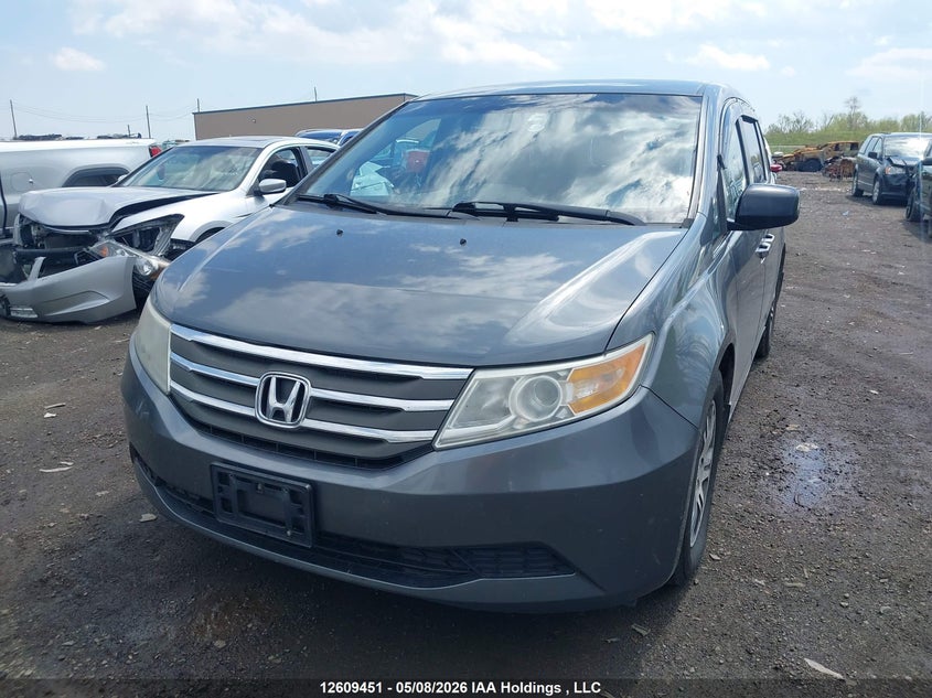 2011 Honda Odyssey, Rear, IAAI, VIN 5FNRL5H43BB505392 — photo 2