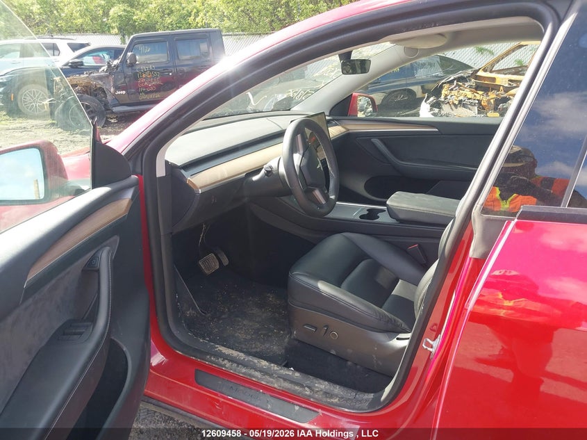 2022 Tesla Model Y VIN: 7SAYGDEE5NF576818 Lot: 12609458
