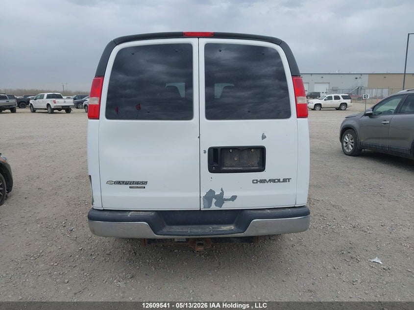 2005 Chevrolet Express G3500 VIN: 1GAHG39U251231482 Lot: 12609541