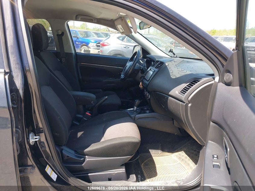 2017 Mitsubishi Rvr Se/Es VIN: JA4AH3AU2HZ608409 Lot: 12609678