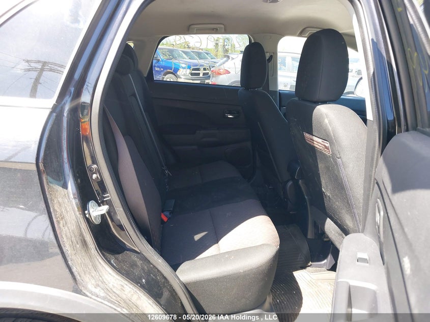 2017 Mitsubishi Rvr Se/Es VIN: JA4AH3AU2HZ608409 Lot: 12609678