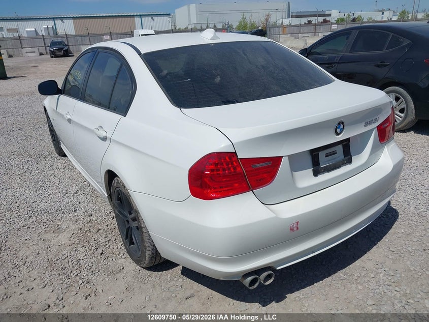 Vin: wbapg7c57aa794319, lot: 3008052, bmw 323 i 20103