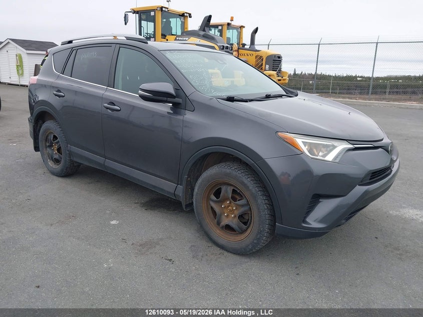 Vin: 2t3bfrev1hw653492, lot: 3008469, toyota rav4 le 2017 img_1
