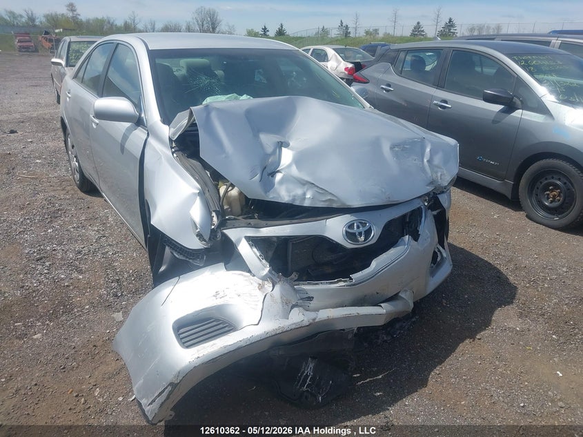 2011 TOYOTA CAMRY LE