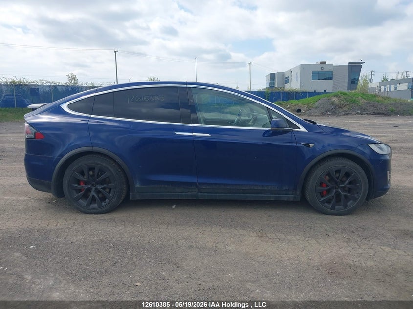2017 Tesla Model X VIN: 5YJXCAE42HF047681 Lot: 12610385