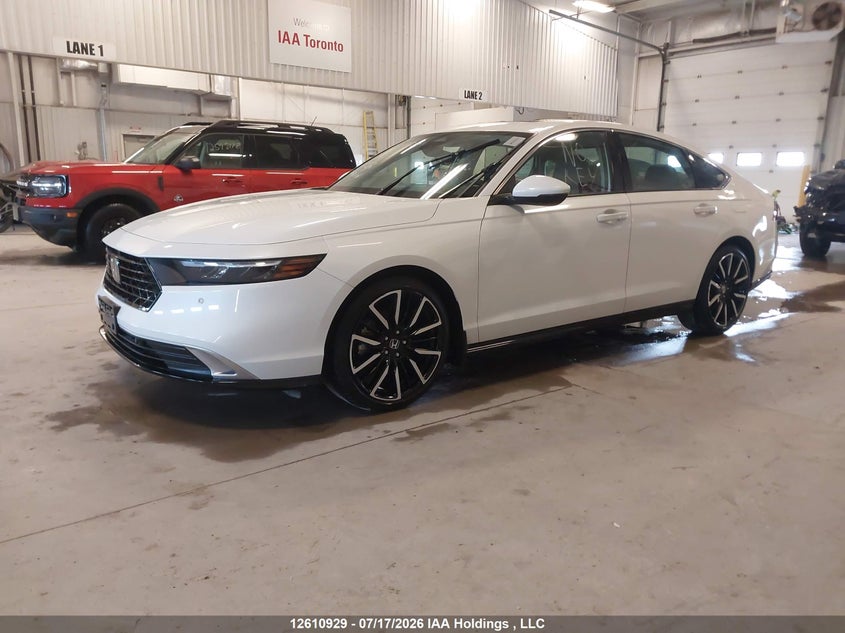 2024 Honda Accord Hybrid Touring, Угон, IAAI, VIN 1HGCY2F86RA801832 — фото 2