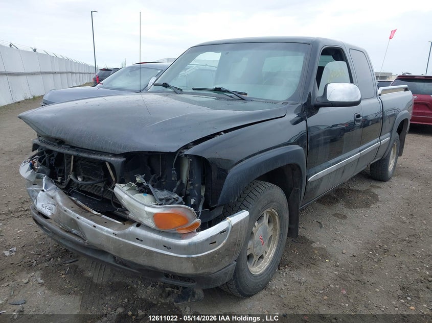 2001 GMC —, Front, IAAI, VIN 1GTEK19T61Z110471 — photo 2
