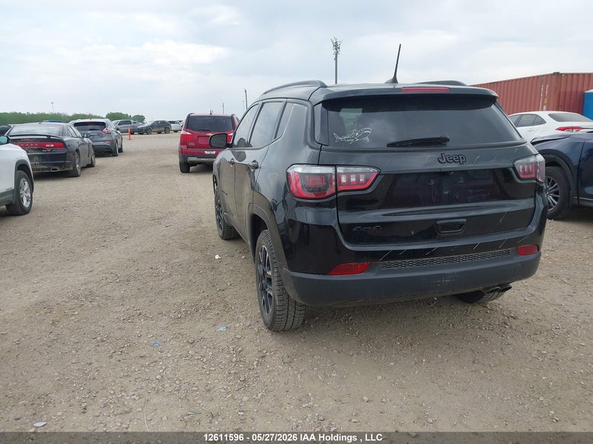 3C4NJDAB8LT106892 2020 Jeep Compass 2.4 Upland black
