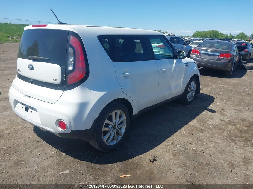 Vin: kndjp3a56j7896096, lot: 3010598, kia soul + 20184