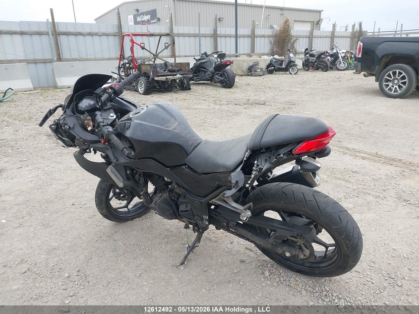 2013 KAWASAKI NINJA SPORT_BIKE 2