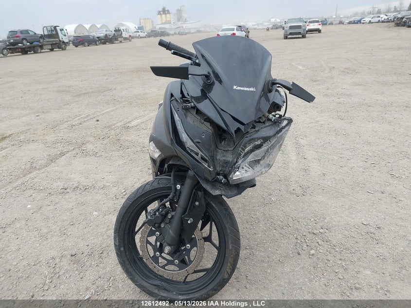 2013 KAWASAKI NINJA SPORT_BIKE 2