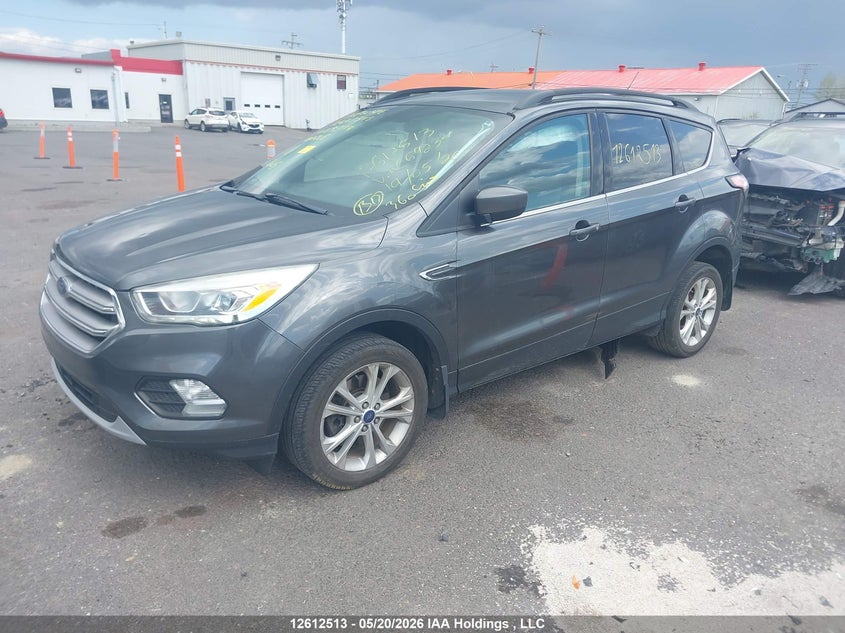 Vin: 1fmcu9gdxhuc69234, lot: 3011130, ford escape se 20172