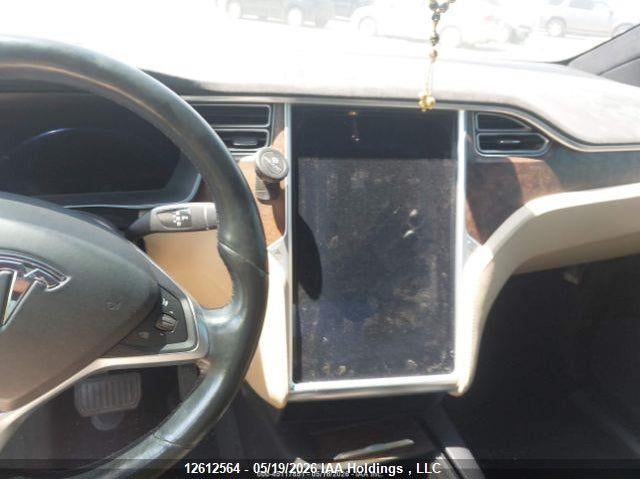 2016 Tesla Model X 60D/70D/75D/90D/P100D VIN: 5YJXCBE20GF015007 Lot: 12612564