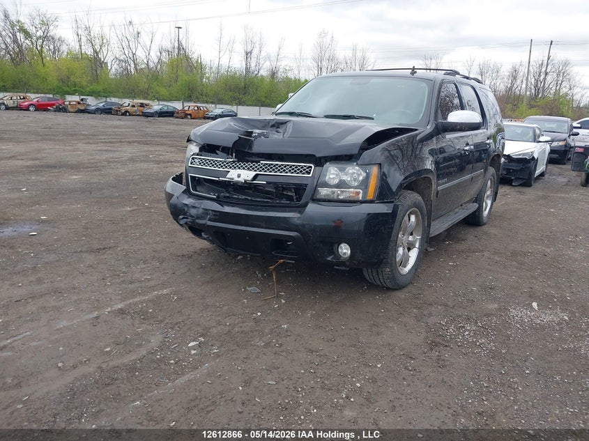2013 Chevrolet Tahoe, Удар спереду, IAAI, VIN 1GNSKCE02DR256565 — фото 2