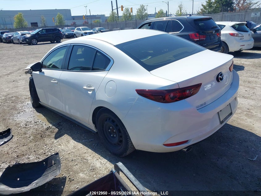 Vin: 3mzbpab7xnm303003, lot: 3011601, mazda mazda3 gx 20223