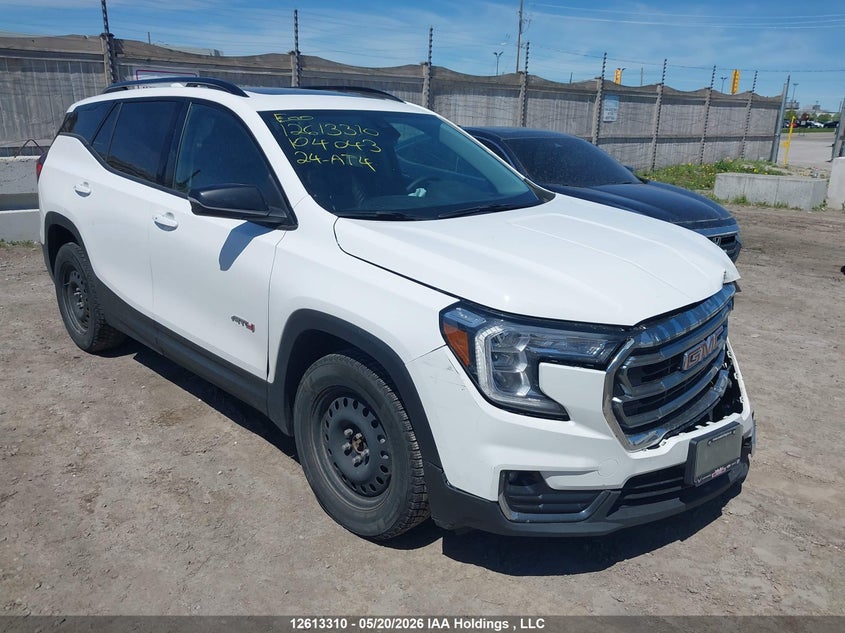 2024 GMC TERRAIN AT4
