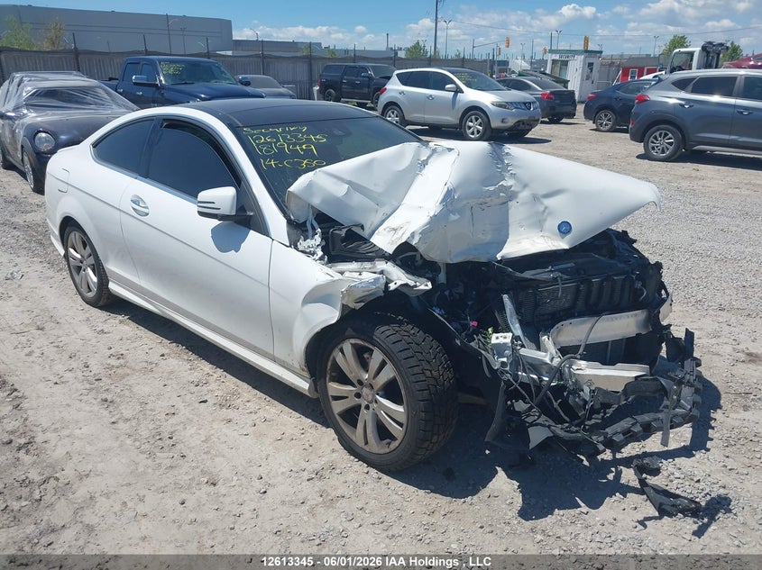 Vin: wddgj8jb5eg181949, lot: 3012055, mercedes-benz c 350 4matic 2014 img_1