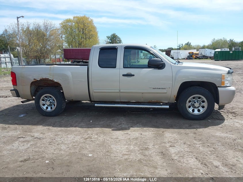 2009 CHEVROLET SILVERADO COUPE 4.8L V-8 295HP