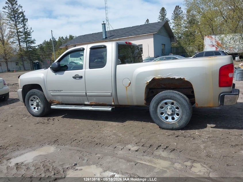 2009 CHEVROLET SILVERADO COUPE 4.8L V-8 295HP