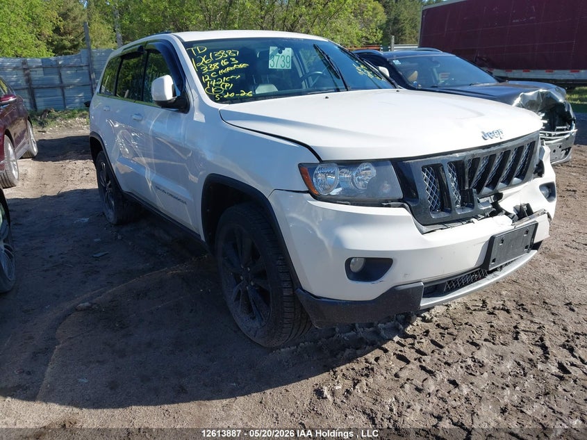 Vin: 1c4rjfat2cc338163, lot: 3012628, jeep grand cherokee laredo 2012 img_1