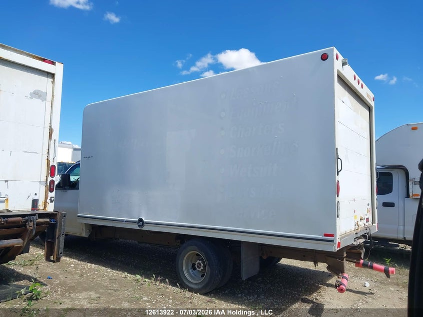 2005 GMC Savana Cutaway G3500 VIN: 1GDJG31U351168523 Lot: 12613922