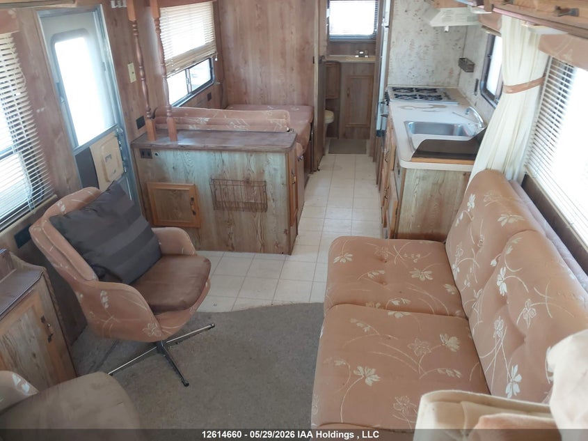 1986 Ford Econoline E350 Cutaway Van VIN: 1FDKE30L2GHB48664 Lot: 12614660
