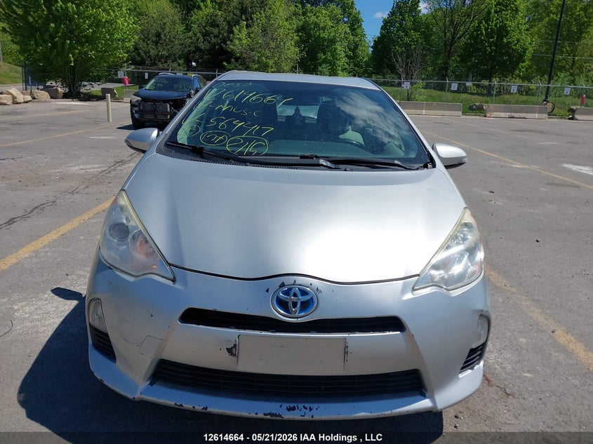 2014 Toyota Prius C VIN: JTDKDTB32E1564417 Lot: 12614664