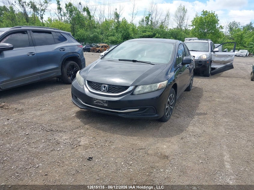 2013 Honda Civic, Удар сзади, IAAI, VIN 2HGFB2F48DH106435 — фото 2