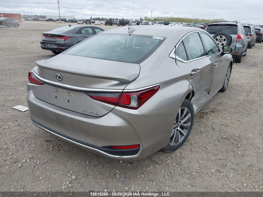Vin: 58ab21b14lu005587, lot: 3014050, lexus es 300h signature 20204