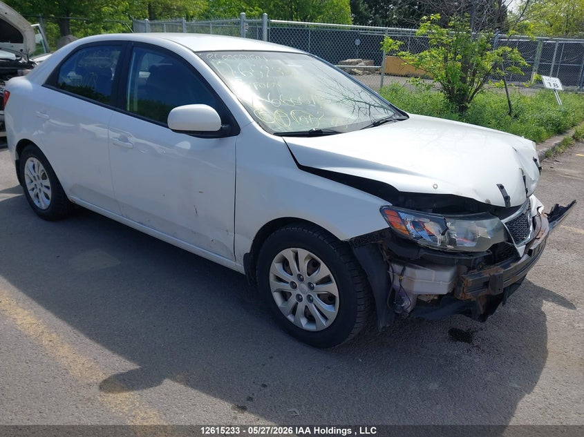 Vin: knaft4a25d5660078, lot: 3014083, kia forte 2.0l lx 2013 img_1