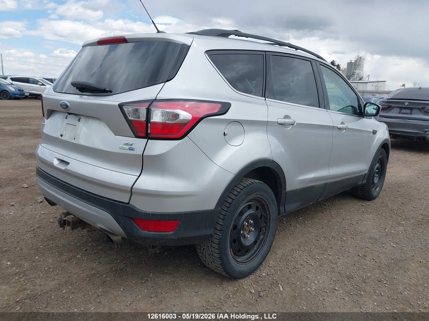 Vin: 1fmcu9gd3hud89697, lot: 3014935, ford escape se 20174