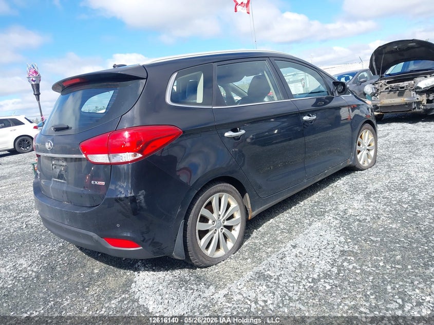 Vin: knahu8a33e7029468, lot: 3015088, kia rondo ex/ex luxury/se 20144