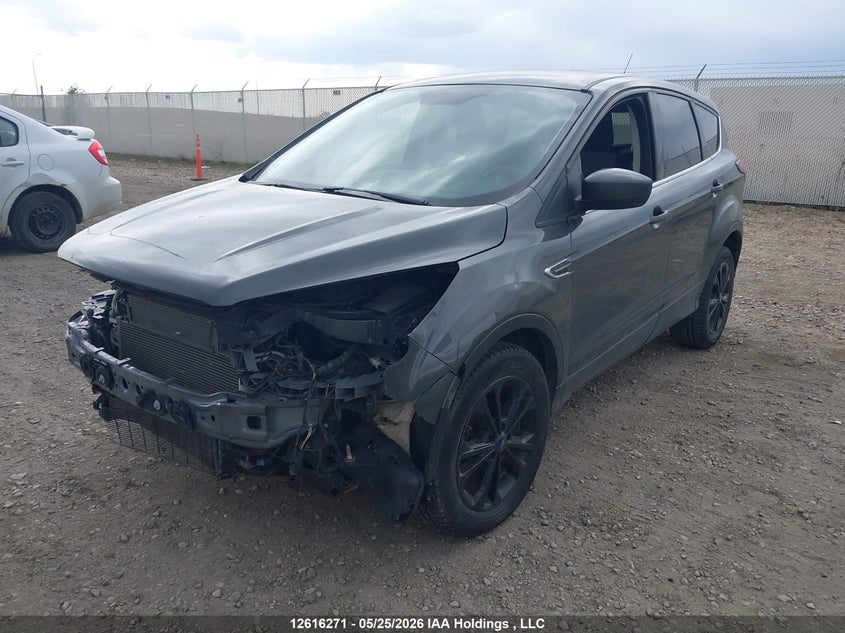 Vin: 1fmcu0gd9kua37193, lot: 3015236, ford escape se 20192