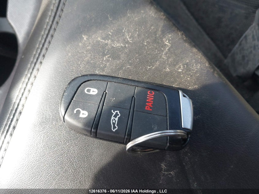2016 DODGE CHALLENGER COUPE 3.6L V-6 DOHC, VVT, 305HP