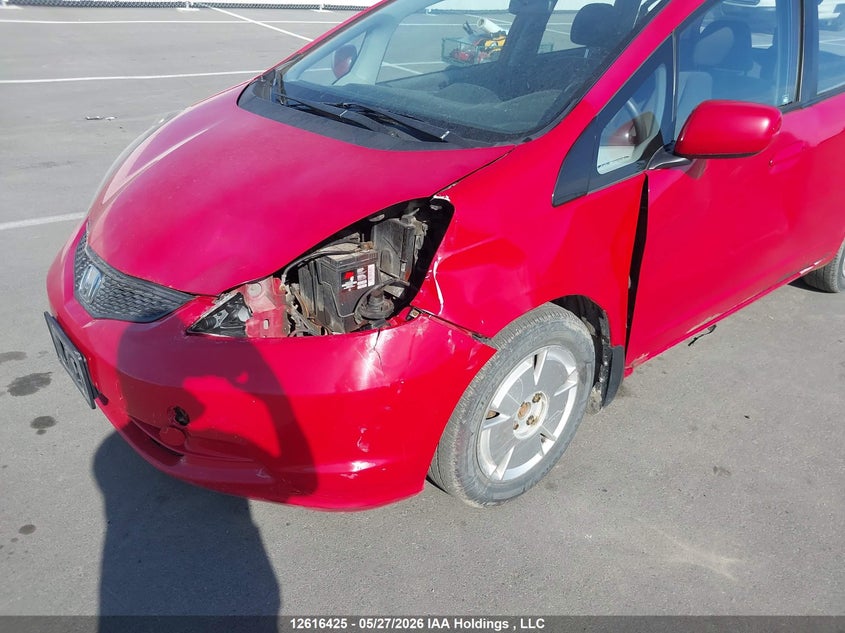 2010 Honda Fit Lx VIN: JHMGE8H58AC802650 Lot: 12616425