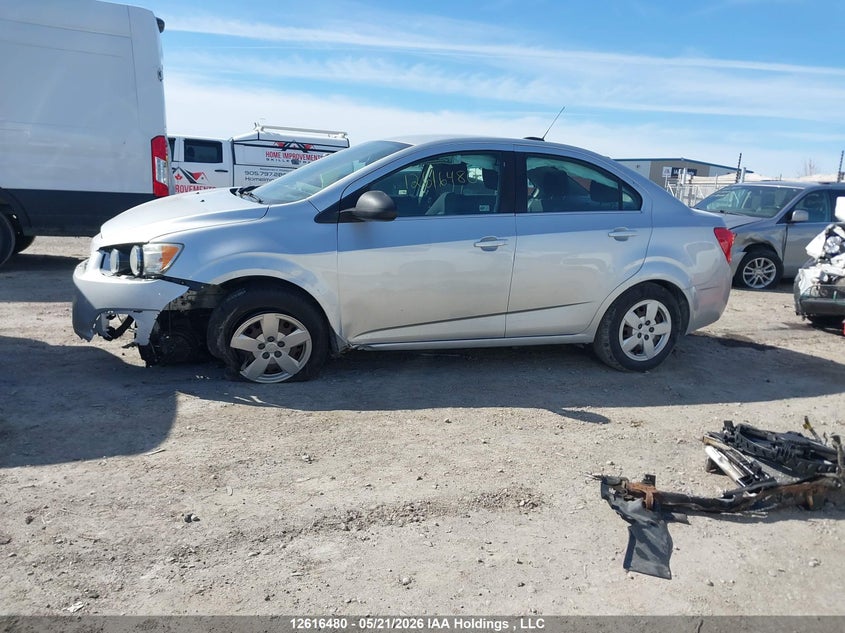 Vin: 1g1jc5sh6f4123694, lot: 3015454, chevrolet sonic lt auto 20152