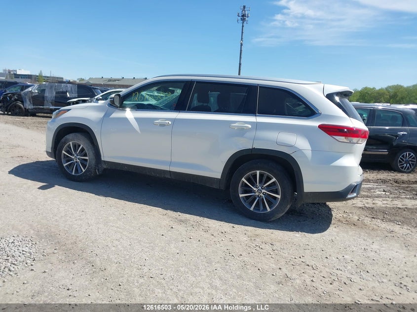 Vin: 5tdjzrfh4ks593776, lot: 3015477, toyota highlander xle 20193