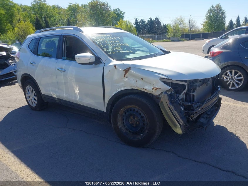2015 Nissan Rogue S/Sl/Sv, Удар спереди, IAAI, VIN 5N1AT2MV7FC802268