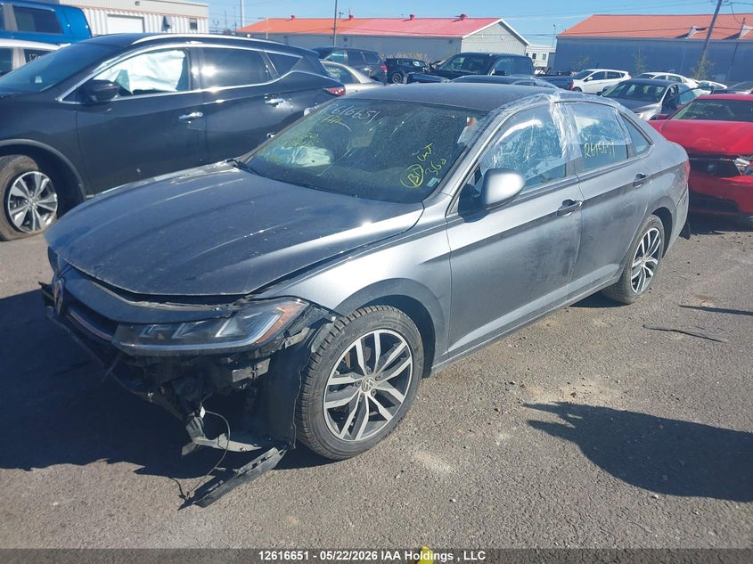 2026 Volkswagen Jetta, Front, IAAI, VIN 3VWEW7BU0TM038470 — photo 2