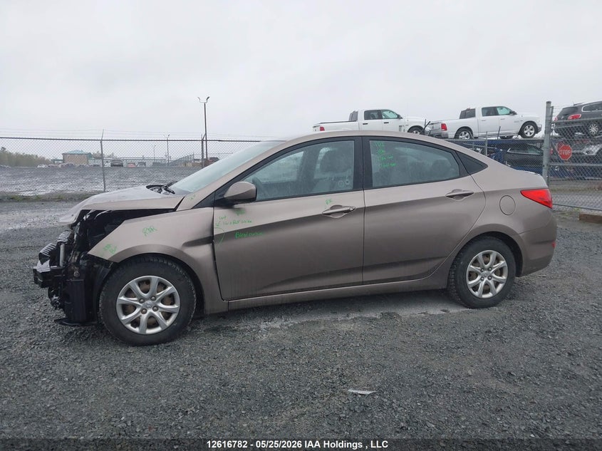 2014 Hyundai Accent Gl VIN: KMHCT4AE1EU749682 Lot: 12616782